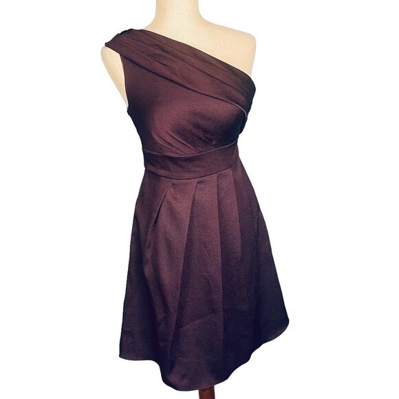 Jenny Yoo Hammered Satin One Shoulder Dress Plum Size 2 - Picture 3 of 7